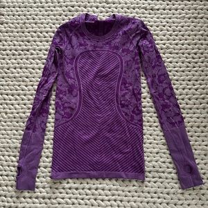 Lululemon long sleeve workout top
